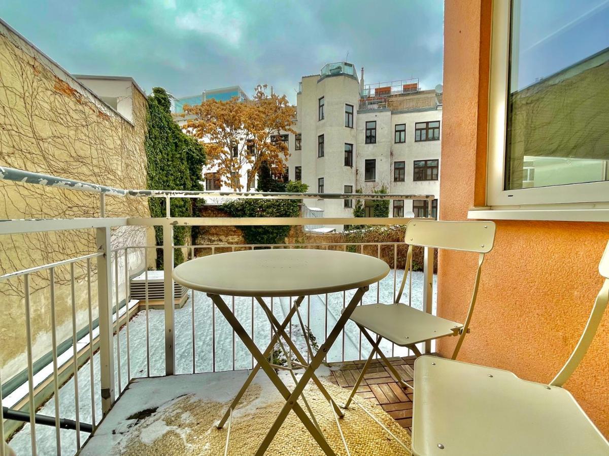 Premium Apartment With Balcony In Classy Area فيينا المظهر الخارجي الصورة